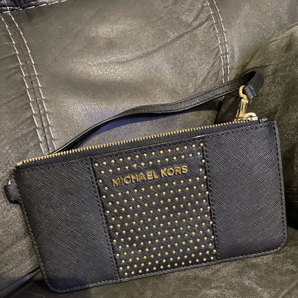 Michael Kors wristlet